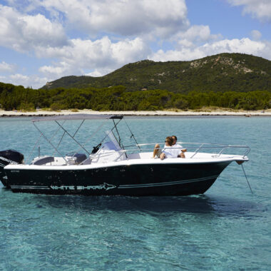 WHITE SHARK -  230 CC Origin