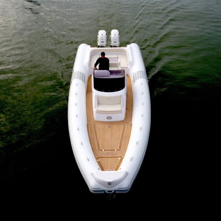 NAUTICA LED - 33′ (10.60m x 3.50m)