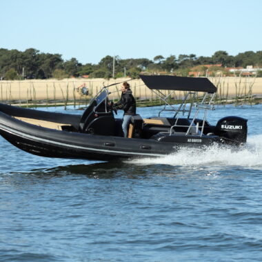 NAUTICA LED - 750GS-XL “T”